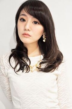 【南船場】 社会保険完備  月8日休み&有給休暇あり 厳選された薬剤&こだわりの高い技術と接客により口コミ評価抜群のオーガニックサロン！極上SPAには自信あり！清潔感溢れるナチュラル系ヘアサロン！Meuz（ミューズ）からスタイリスト（美容師）の求人☆☆