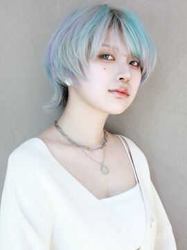 【近鉄生駒駅】≪安心の社会保険完備≫ヘアケアとデザインカラーが得意な技術力の高いサロン！トップスタイリストを目指す検定カリキュラムも◎幅広い年齢層から愛されるアットホームサロン「Palms（パームス）」からアシスタント（美容師）の求人☆★☆