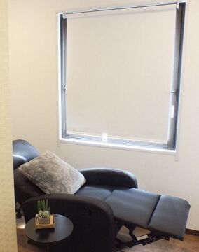 【元町】≪土日休みOK≫≪20時に退勤可能≫≪委託は指名60％還元≫自分の働き方に合わせて正社員か委託で選択可能！少人数で落ち着いたサロン！「Stazio54（スタジオフィフティーフォー）」からスタイリスト（美容師）の求人☆★