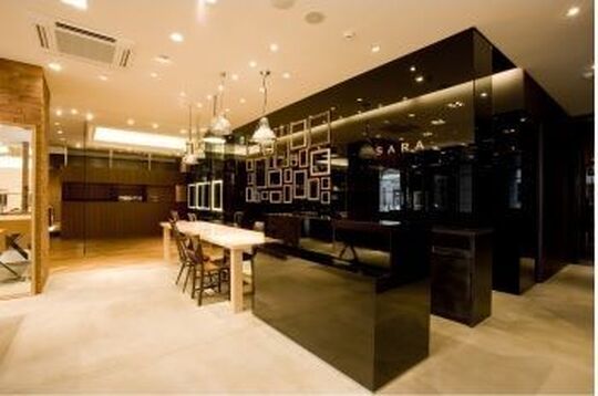 【天神】クオリティーの高い技術を身に付けていきましょう！！BEAUTY×LIFESTYLEをコンセプトにしたオトナ女性のためのトータルビューティーサロン”SARA（サラ）”最先端サロンからスタイリスト（美容師）の求人★☆