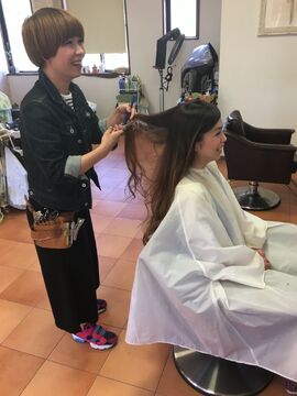 【夢前長塚本】≪社保完備!!19時まで!!車通勤OK!!≫高い技術が人気の″S-Clover（エスクローバー）″ボリュームラッシュも学べる環境です！！美容師の仕事にも携わりたい方は大歓迎!!アイリスト（アイデザイナー・まつげエクステ）の求人☆☆