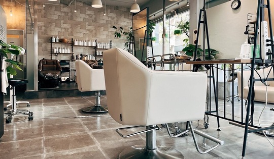 【大濠公園】≪面貸し募集≫仕事とプライベートのメリハリをつけて頑張りましょう！ママさんスタッフも活躍中♪地域密着型のビューティーサロン『Glimpse 大濠店（グリンプス オオホリテン）』からネイリスト（ネイル）の求人☆☆