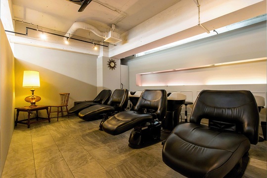 【西梅田】≪社会保険完備≫集客力、抜群！人気のトレンド発信サロン。ブランディングに力を入れたい方や外部への発信をしていきたい方にオススメ。「CYAN by artefice（シアンバイアルテフィーチェ）」からスタイリスト（美容師）の求人☆★☆