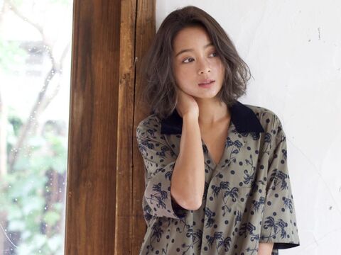 【表参道】◆完全週休2日制・有給休暇あり・社会保険完備◆CM撮影や雑誌撮影、イベントでのヘアメイクもこなすトレンドサロン！美容業界の最先端で働きたいならココ！「freera 表参道店（フリーラオモテサンドウテン）」からアシスタント（美容師）の求人☆★