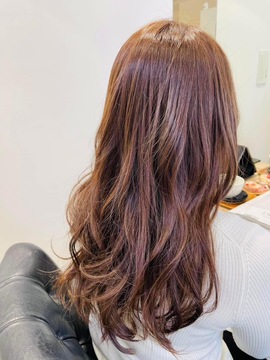 【恵比寿】≪社会保険完備≫≪完全週休2日制≫≪客単価10000円以上≫≪残業なし≫≪ミーティングは月1回のみ≫こだわりのある上質なカット、カラーが人気のサロン！最短1年でのスタイリストデビューが可能です！「PARADISO（パラディッソ）」からアシスタント（美容師）の求人★☆