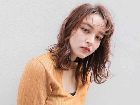 【堺東】≪実働8時間≫≪月8日休み・土日休み可能≫≪社会保険完備≫≪早期デビュー可能≫デザインカラーが大人気のヘアサロン！営業中レッスンで早期デビューが可能です！「LICO LUXBE（リコラックスビー）」からアシスタント（美容師）の求人★☆