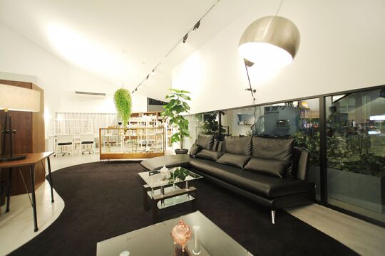 【くみの木】≪社会保険完備≫≪完全週休2日制≫≪住宅手当あり≫地域最大級のトータルビューティサロン！充実の教育体制はもちろん、条件面も年々良くなり美容師として長く活躍出来る環境！スタッフを大切にし、将来を一緒に考えてくれる会社です！「LaVie（ラヴィ）」からアシスタント（美容師）の求人☆★