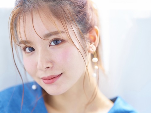 【小倉】≪土日の固定休OK・社会保険完備・入社6ヵ月後はフレックスタイムあり!有給休暇あり!≫など業界最高水準の抜群の待遇が◎プライベートもお給料も妥協したくない方にオススメですよ！「BECKY（ベッキー）」からアイリスト（アイデザイナー・まつげエクステ）の求人☆☆