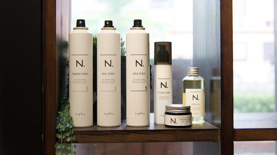 【泉佐野】≪社会保険制度あり≫入客チャンスがあるのでお給料も上がります！スタイル撮影や外部講習もあり、美容師としても成長出来るサロン「Lumo hair 泉佐野ベイエリア店（ルモヘアーイズミサノベイエリアテン）」からスタイリスト（美容師）の求人★☆