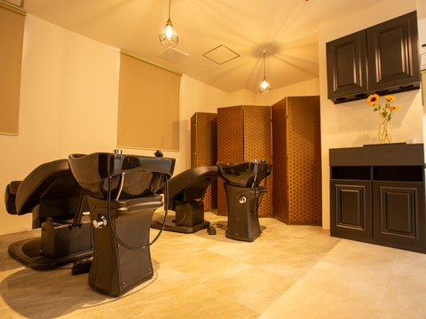 【阪神尼崎】≪完全週休2日制≫≪土日休み月1回OK≫≪未経験でもアイラッシュが学べる≫≪ママさん歓迎≫アイリストと兼任したい方大歓迎！アイリストは未経験でも丁寧に教えるので安心してください！「Salon de Vert（サロンドヴェール）」からスタイリスト（美容師）の求人☆☆