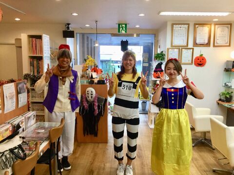 【河内磐船】≪月7,8日休み≫≪第3日曜定休≫≪1時間休憩あり≫営業中は1時間の休憩もありスタッフが働きやすいサロン◎メイクや着付けも学べるので幅広く学びたい方にオススメ！「Hair Make TWINS（ヘアーメイクツインズ）」からスタイリスト（美容師）の求人☆★☆