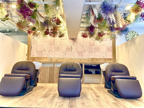 【甲子園】≪指名売上50〜60％／フリー売上42〜44％≫の高還元率がオススメ！完全マンツーマンスタイルなので、お客様としっかり関わっていけますよ！「terrace 甲子園（テラスコウシエン）」からスタイリスト（美容師）の求人☆★