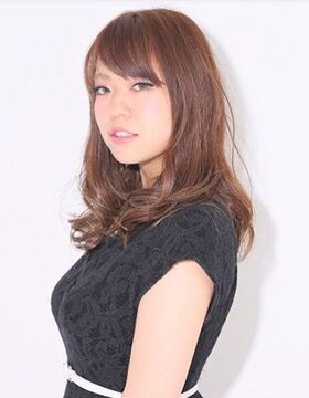 【金剛】≪完全週休2日制≫≪社会保険完備≫抜群のホスピタリティ！外部講習、勉強会など他サロンさんとの交流も多いので、技術だけじゃなく人間的にも成長できます！「mondo Emerald（モンドエメラルド）」からアシスタント（美容師）の求人★☆