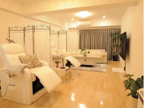 【四ツ橋】ネイル＆エステもあるトータルビューティーサロン！≪月1回土日休み可能≫≪髪色、ネイル自由≫≪社会保険完備≫頑張りがお給料としてしっかり還元されるサロンです！「eyelash Calin（アイラッシュカラン）」からアイリスト（まつげエクステ・まつげパーマ・アイブロウ）の求人☆☆