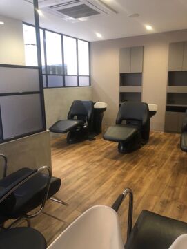 【耳成】≪有給休暇あり＆社会保険完備≫新規客は中途入社の方にも積極的に入っていただきます！丁寧なカウンセリングやヘッドスパが評判で、口コミや紹介だけでの新規のお客様も◎「MoDa（モダ）」からスタイリスト（美容師）の求人☆★☆