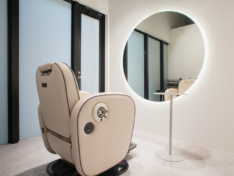 【高岳】≪完全週休2日制≫≪土日祝休みOK≫≪社会保険完備≫≪夏季休暇あり≫≪年末年始休暇あり≫流行りの韓国スタイル×髪質改善が人気のサロン！スタッフの意見を大切にしており、働きやすい環境が整っています！「Vale（ベール）」からアシスタント（美容師）の求人★☆★