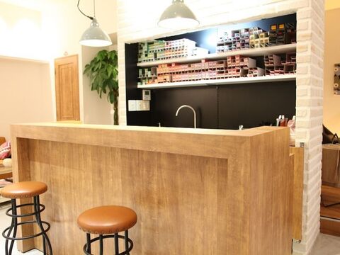 【西鉄久留米駅】≪業務委託≫技術売上50％還元！！お客様に寄り添う接客で長いお付き合いを目指すヘアサロン「faire（フェール）」からスタイリスト（美容師）の求人☆★☆