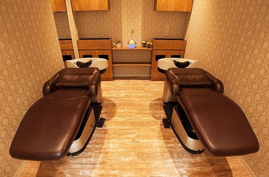 【今宿駅】≪完全週休2日制・高月給スタート・社会保険完備≫安心の福利厚生が充実！スタッフみんなで協力しながら楽しくお仕事しましょう！幅広い年代のお客様へ癒しの空間をご提供するアットホームサロン「Lutella（ルテラ）」からスタイリスト（美容師）の求人☆★☆