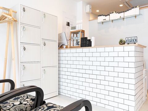 【高石駅】≪月8、9日休≫≪社会保険完備≫≪駅から徒歩1分≫≪デビューまでが早い≫≪営業時間内のレッスン≫地域密着でアットホームなuni hair salon（ユニヘアーサロン）よりスタイリスト（美容師）の求人☆★