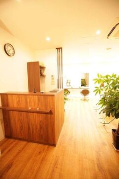 【石橋】≪整容国保あり≫≪平均20時退勤≫≪月8,9日休み≫新規の入客チャンスアリ！定休日次第では連休ありなので、プライベートと両立しやすい環境です！地域密着サロン「Breeze hair（ブリーズ ヘアー）」からスタイリスト（美容師）の求人☆★☆