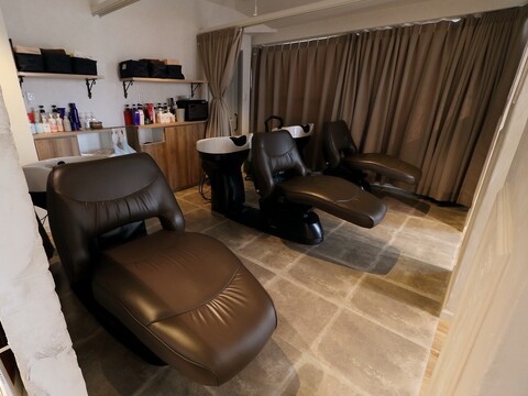 【武庫之荘】≪賞与あり≫≪社会保険完備≫≪完全週休2日≫≪産休育休実績あり≫≪パートさんも歓迎≫アットホームで福利厚生も充実しているので働きやすい！仕事とプライベートとでメリハリをつけて働くことが出来る！ナチュラルテイストのオシャレサロン「makana（マカナ）」からスタイリスト（美容師）の求人☆★☆