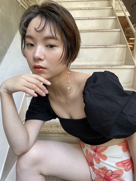 【山本】≪月8，9日休み≫≪月給25万円スタート≫≪社会保険完備≫≪日曜定休あり≫≪平均退社時間18時≫働きやすい環境が整った地域密着サロン！ほぼ定時退勤で遅くまで残ることもなくプライベート充実！「Cherish 宝塚店（チェリッシュタカラヅカテン）」スタイリスト（美容師）の求人★☆