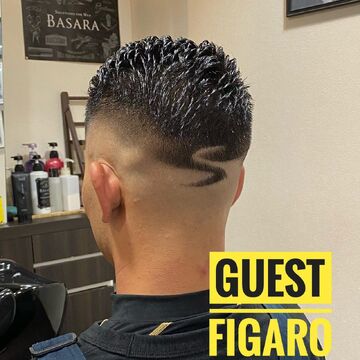 【JR尼崎】≪月7,8日休み≫≪社会保険あり≫≪冠婚葬祭休みOK≫マッシュ系からフェードなど、幅広くスタイルを提供！質の高い接客と技術で人気、お客様としっかり関われる「FIGARO（フィガロ）」からスタイリスト（美容師）の求人★☆