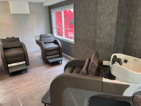 【心斎橋】≪フリー40％／指名60％還元≫≪20時までに退勤可能≫≪髪質改善が人気のサロン≫お客さんをお持ちの方大歓迎！あなたの希望に合わせた働き方ができます！「L.O.G SHINSAIBASHI（ログシンサイバシ）」からスタイリスト（美容師）の求人☆★