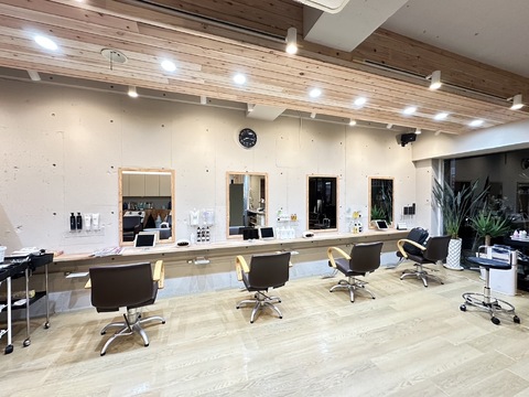 【今伊勢】≪社会保険完備≫≪完全週休2日制≫≪客単価13000円以上≫≪20時までに退勤可能≫≪ママさんの応募歓迎≫完全予約制の髪質改善特化サロン！「 olive oil club（オリーブオイルクラブ）」からスタイリスト（美容師）の求人★☆