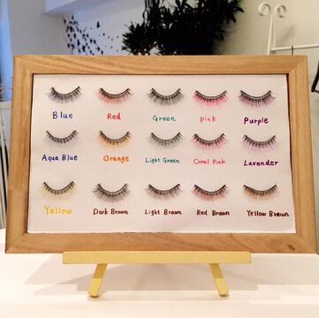 【心斎橋】≪社会保険完備≫≪有給休暇あり≫白を基調とした店内は清潔感のあるオシャレで可愛い空間！カラーエクステが大人気で常連様にも愛されるサロン！女性が安心して長く働ける「eyelash salon GENIC（アイラッシュサロンジェニック）」からアイリスト（アイデザイナー・まつ毛エクステ）の求人☆☆