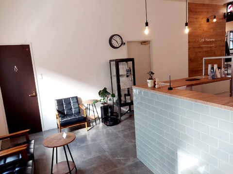 【日田駅】≪日曜定休あり・社会保険完備・最短18時に退勤・サロン駐車場あり≫スタッフ同士の仲が良く働きやすい環境！マツエク、フェイシャルエステ、成人式プロデュースも学べるトータルビューティーサロン「Link Hair&Esthetic（リンクヘアアンドエステティック）」からスタイリスト（美容師・理容師）の求人☆★