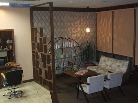 【徳庵】◇◆平均退社19:30・カット入客チャンスあり◆◇スタッフさん同士の仲が良く、あなたに合わせて働いていける自由なサロンです！さらに、スタッフさんの定着率がすごくいいので、働きやすさはお墨付き！ゆったりとお客様と関わっていき、愛される美容師になれますよ「home made hair core（ホームメイドヘアコア」からスタイリスト（美容師）の求人☆☆