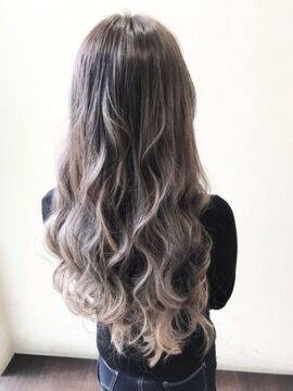 【新大宮】≪社会保険完備＆有給休暇あり≫プライベートも仕事もどちらも充実させたい方は必見！！サロンを一緒に盛り上げてくださる方をお待ちしています！「oasis（オアシス）」からスタイリスト（美容師）の求人☆★