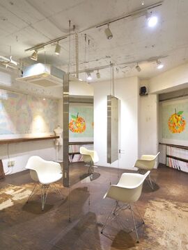 【福井駅前】≪インボイス制度サポートあり≫≪保障給制度あり≫≪完全マンツーマン≫≪自由出勤により土日休みや連休OK≫≪フリー40％／指名55％還元≫スタイリストだけの小規模ヘアサロン！1人のお客様にしっかり向き合える体制です！「unsung（アンサン）」からスタイリスト（美容師）の求人☆★