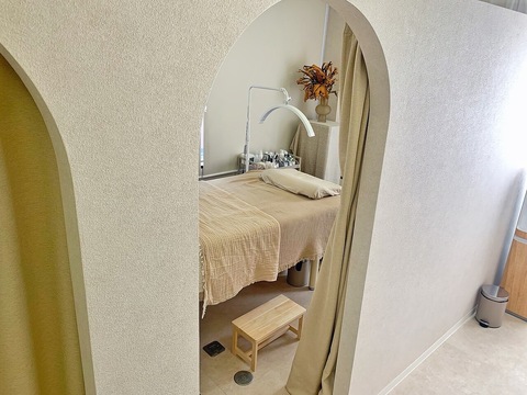 【京橋】≪オープニングスタッフ募集≫≪社会保険完備≫≪実働8時間＆休憩1時間≫≪有給休暇＆年末年始休暇あり≫≪ネイルとアイラッシュのトータルビューティーサロン≫歩合も付くので頑張れば頑張るほど収入UPを目指せます！「milerm（ミレーム）」からアイリスト（まつげエクステ・まつげパーマ・アイブロウ）の求人☆★