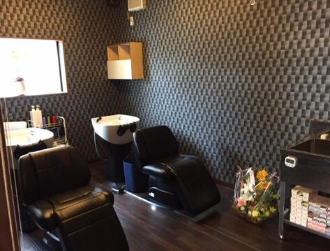 【西鉄新宮】幅広い世代のお客様が来店され、入客チャンス！プライベートも充実できちゃうヘアサロン「DIVAfloat 新宮店（ディーバフロートシングウテン）」からスタイリスト（美容師）の求人☆★