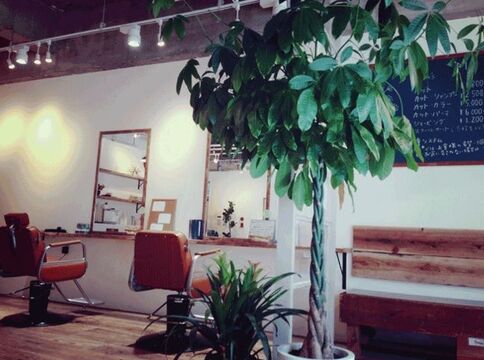 【六本松】≪社会保険完備≫2年でスタイリストデビューを目標に日々のレッスンに取り組んでいきましょう♪福岡で店舗展開しているヘアサロン「Beat+（ビートプラス）」からアシスタント（美容師）の求人☆☆