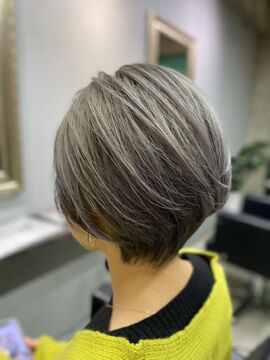 【野田阪神】≪日曜定休あり≫≪営業中レッスン可能≫≪夏季冬季休暇あり≫≪土日休みや連休の相談可能≫≪研修中も給与変動なし≫接客が好きな方大歓迎！楽しく働きたい方におすすめ！「.BAROQUE（ドットバロック）」からアシスタント（美容師）の求人☆★