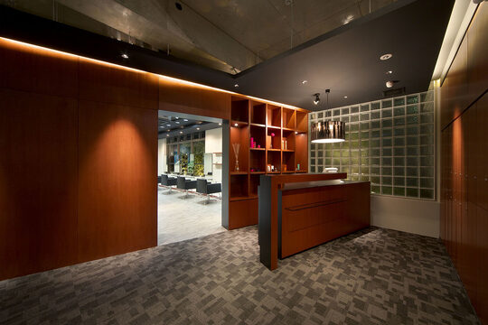 【武庫之荘】≪完全週休2日≫≪社会保険完備≫≪有給休暇あり≫実働8時間・休憩90分など福利厚生も充実！大阪・兵庫圏内で店舗展開しているサロン「BIGOUDI salon 武庫之荘（ビグディーサロンムコノソウ）」からアシスタント（美容師）の求人★☆