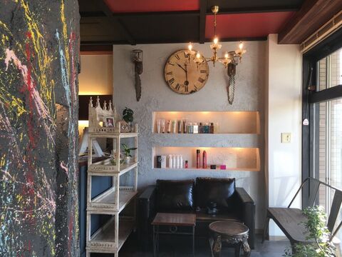 【横峰】≪完全週休二日制≫≪アシスタントからでも高収入可能≫あなたの頑張りをしっかりと評価！！地域密着型で技術もしっかり学べるヘアサロン「HAIR CREATION L’avenir（ヘアークリエイションラヴニール）」からアシスタント（美容師）の求人☆★