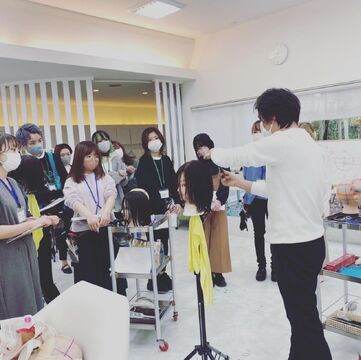 【相生山】≪住宅手当あり≫高いリピート率を誇る髪質改善サロン！しっかり単価を取れるオンリーワンの美容師になれる「ESPRIT（エスプリ）」からスタイリスト（美容師）の求人☆★