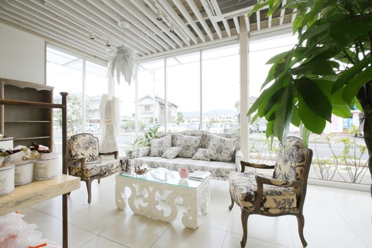 【備中高松駅】≪高月給スタート・月休9日・平均年10.5日の有給消化・社会保険完備・入客チャンスあり≫お客様一人ひとりにしっかり向き合いながら接客ができるヘアサロン「obje’t ciel（オブジェシエル）」からスタイリスト（美容師）の求人☆★