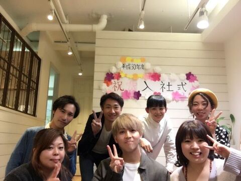 【登戸】≪社会保険完備≫≪月給18万円スタート◎≫一人一人のペースに合わせてレッスン可能★しっかり技術を教えてもらえますよ♪地域密着型のアットホームサロン“Hair Zone 808（ヘアーゾーンハチマルハチ）”からアシスタント（美容師）の求人☆★