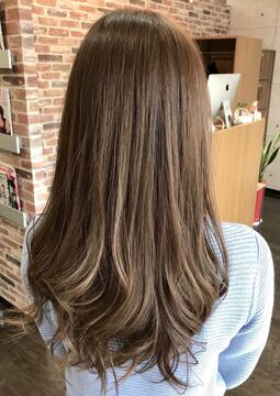 【向野】≪住宅手当あり・幅広い年代のお客様と出会える・店販ノルマなし≫少人数サロンなのでお客様としっかり関われます！お客様へ癒しの空間をご提供するアットホームサロン「Hair Salon Crea（ヘアーサロンクレア）」からスタイリスト（美容師）の求人☆★