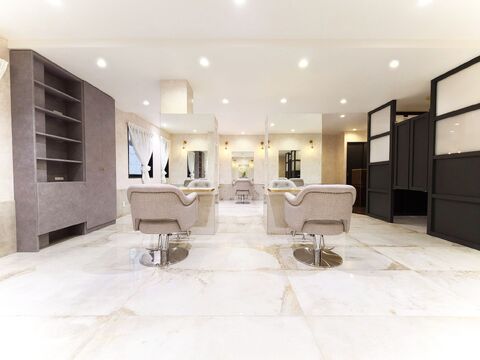 【天神橋筋六丁目】正社員『選べる週休2日＆週休3日＆時短』有給休暇フル消化制度、プライベートも充実長期休暇取得可、社保完備！今なら入社お祝い金20万円支給！≪業務委託(フリー45％／指名50％)≫集客抜群のサロンです！ガッツリ稼いでいきたい方必見！「CIEL 天神橋店（シエルテンジンバシテン）」からスタイリスト（美容師）の求人☆☆