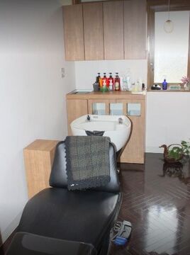 【赤間】≪第3日曜日お休み≫≪平均退勤時間19:00≫小規模×少人数制でお客様を大切にしたい方にピッタリ♪温かい雰囲気でトリートメントが人気のヘアサロン「iara（イアラ）」からスタイリスト（美容師）の求人☆★☆