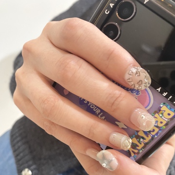 【新宿】≪社会保険完備≫≪月8日休み≫≪昼食手当あり≫未経験でも安心の研修体制が充実しています！サロン選びに不安がある方必見！働きやすく好条件のサロン「NAIL MAISON 新宿店（ネイルメゾンシンジュクテン）」からネイリスト（ネイル）の求人☆★