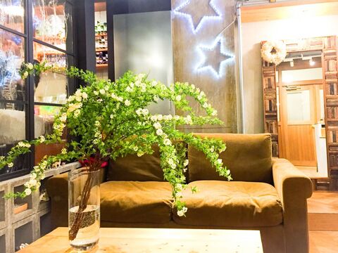 【烏丸】解放感があり、ナチュラルでリラックスした空間♪サロンワークメインで個性を生かしながらのびのび働けます！幅広い年齢層のお客様に愛されるFevrier（フェブリエ）からアシスタント（美容師）の求人☆★