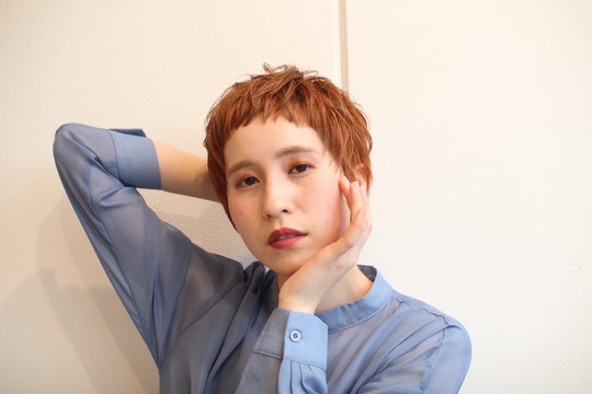 【玉造】≪ウィッグ代支給＆住宅手当あり≫≪育休産休実績あり＆復帰後サポートあり≫≪完全週休2日制≫≪社会保険完備≫営業内アカデミーで着実にスキルアップが目指せます！サロンワークだけでなく、スタイル作りも学べる環境です！ナチュラル系隠れ家サロン「SUKURI by TAHIE（スクリバイタヒエ）」からアシスタント（美容師）の求人☆★☆