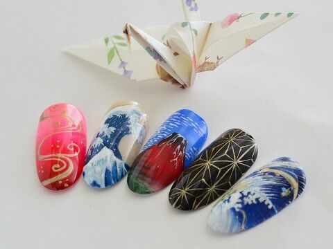 【東梅田】≪未経験OK・有給消化率100％・社会保険完備・男性スタッフもOK≫幅広い技術を提供！技術力が高くハイキャリアのスタッフが揃ったサロン「Enrich（エンリッチ）」からネイリスト（ネイル）の求人☆☆